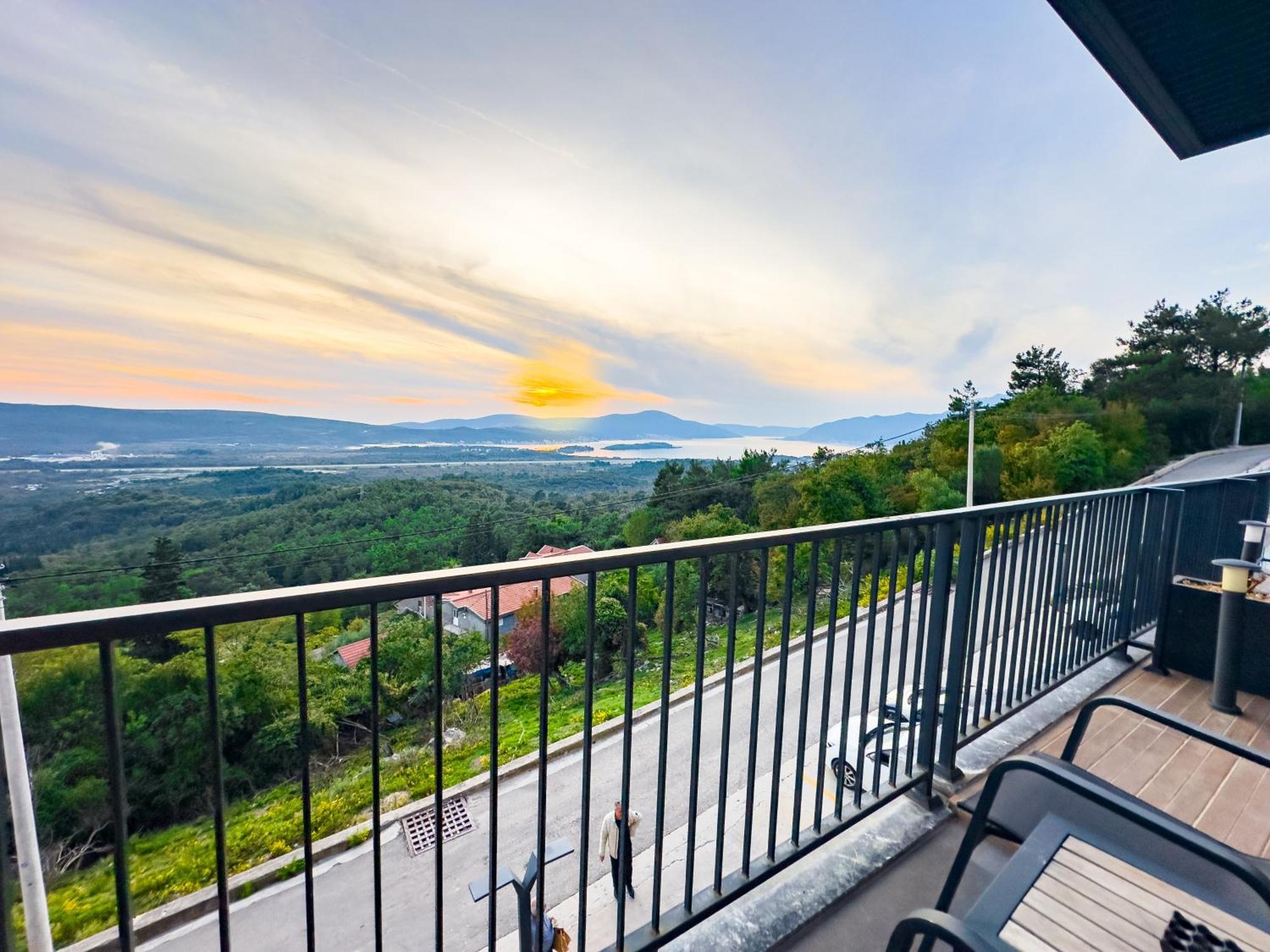 Bayview Hills Luxury Residences Tivat Zewnętrze zdjęcie
